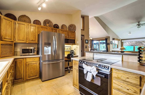 Mountain Shadows House | Garden Trails! Spacious Home by Garden of the Gods