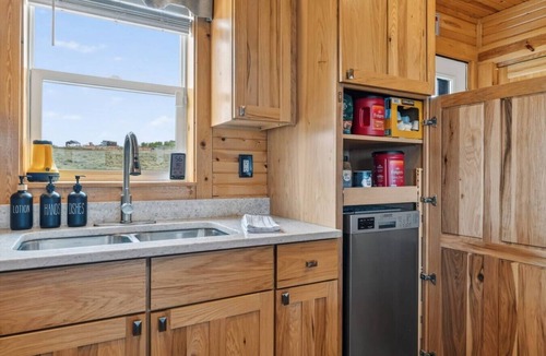 Michigan Hill House | Gated Ranch W/Hot Tub, Fire Pit, and 360° Views