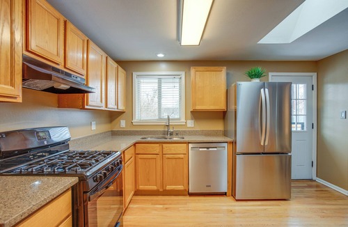 Applewood Villages House | Gather Family! Home w/Fenced Yard in Wheat Ridge