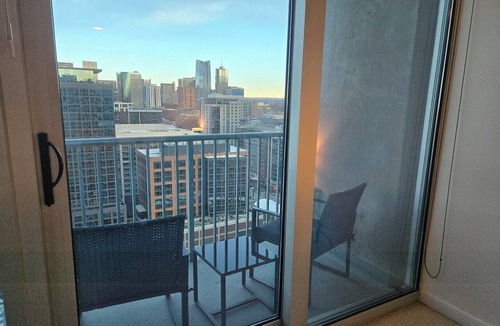 LoDo Condo | Glass House 21st Floor Condo with Amazing View