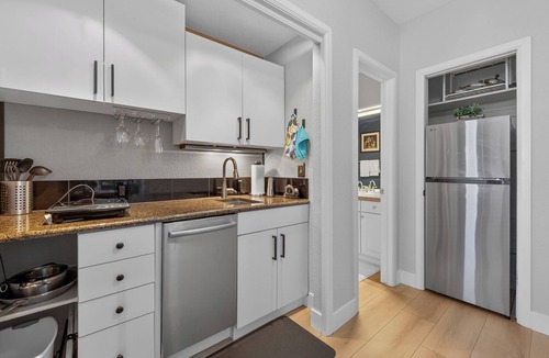 Lafayette Apartment | Golf Course retreat - 6 mi to CU Boulder or Broomfield Omni, or family nearby.