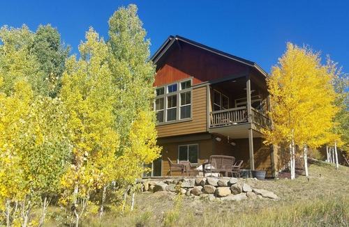 Silvercreek House | Golf, Hike, Bike. Family Relaxation! Rocky Mtn Retreat! Private Hot Tub. Views!
