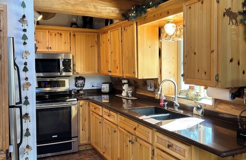 Leadville North Cabin | Gorgeous 1-bedroom plus loft cabin in historic Leadville perfect for a getaway!