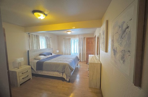 Allendale Area House | Gorgeous 2-bedroom home estate in delightful Near Denver & Rocky Mountain!