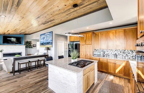 Sedalia House | Gorgeous 4-bedroom house in Sedalia perfect for your getaway