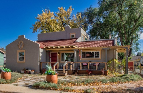 Pleasant Valley House | Gorgeous Home near Garden of the Gods with Rooftop Deck & Gourmet Kitchen