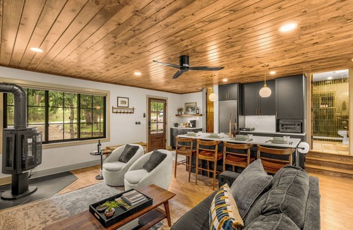 Cascade Cabin | Gorgeous Riverside Retreat: Sauna, Hot Tub, & Fire Pit by Forest & Peak Retreats