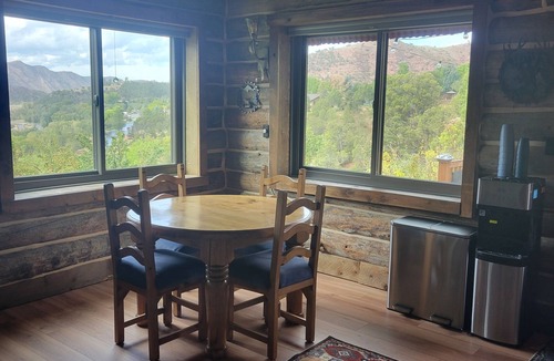 Glenwood Springs Cabin | Gorgeous views and hot tub in 1-bedroom cabin located in Glenwood Springs