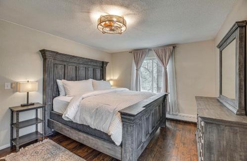 Grand Junction House | Grand Junction Condo: Balcony, Community Pool!