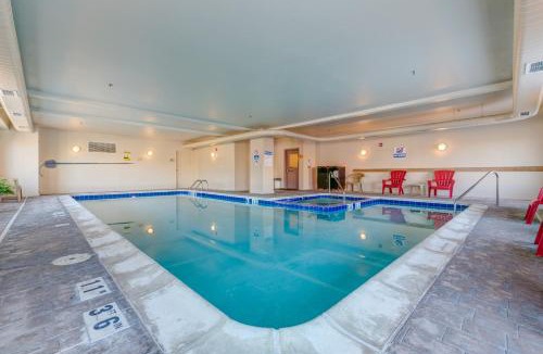 Parachute Hotel | Grand River Hotel