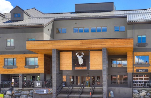 Peak 9 Hotel | Gravity Haus Breckenridge