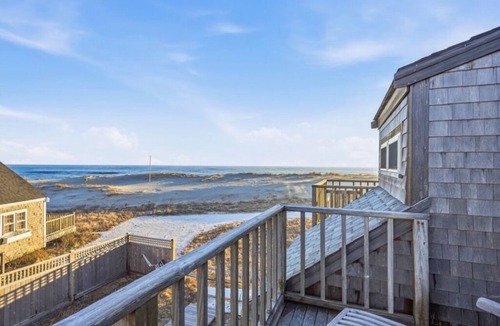 Madaket House | Great sunsets on the beach in 3-bedroom Nantucket house with AC