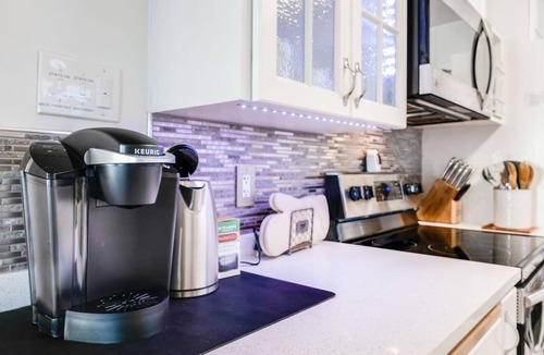 Phinney Ridge House | Greenlake Retreat-AC/Near Park & Cafes/Fenced Yard