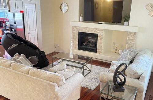 Brighton House | Group friendly Relaxing Brighton Home