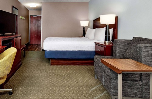Longmont Hotel | Hampton Inn Longmont