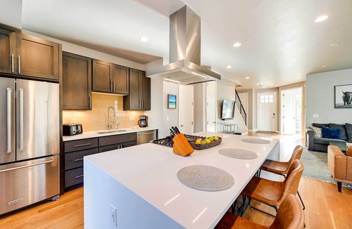 Englewood House | Heated Rooftop Deck & Mtn Views: Denver Retreat