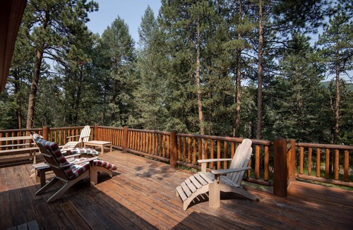 Homestead Cabin | Hidden Pines Lodge in the Colorado Rocky Mountains
