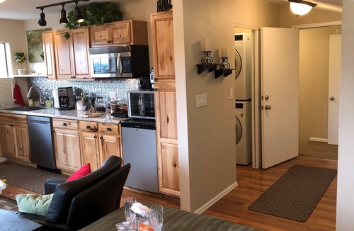 Mount Vernon Apartment | Hilltop House Studio, Hilltop Getaway with Amazing Views of Lookout Mountain