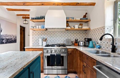 Santa Fe House | Historic Adobe Retreat near the Plaza with Hot Tub