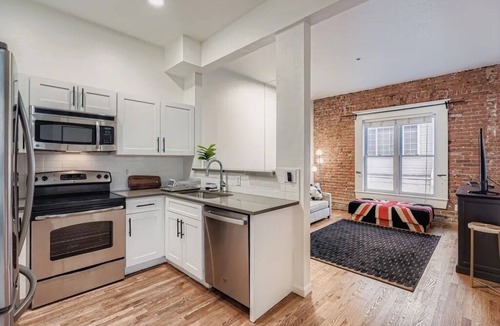 Capitol Hill Apartment | Historic Condo in Capitol Hill