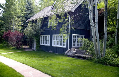 Redstone Cottage | Historic Cottage on Private Estate, Pool & Tennis, Dog Friendly!