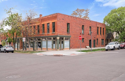 Highland Condo | Historic LoHi Top-Floor Studio, Private Entry, Deck, Laundry