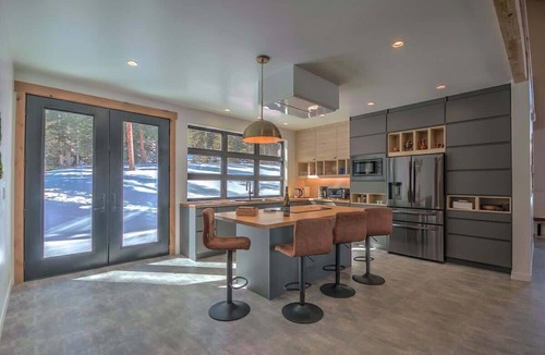 Quandary Village House | Hot Tub Haven with Panoramic View | Blue River