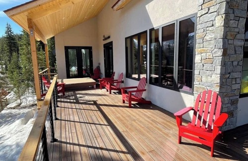 Quandary Village House | Hot Tub Haven with Panoramic View | Blue River