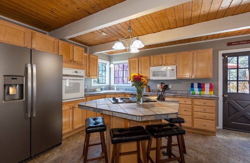 Pagosa Springs House | Hot Tub, Hike, Fish, Ride, Eat, Drink or just relax in the Spa