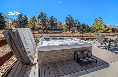Gleneagle House | Hot tub, Sauna, Game Room, Air Force Academy View