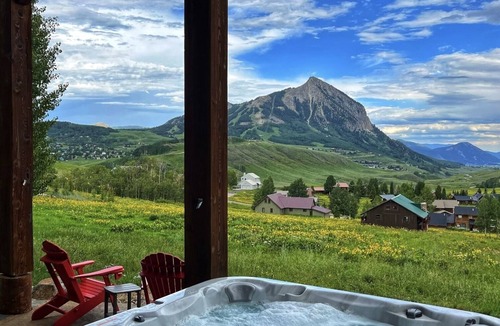 Mount Crested Butte House | Hot Tub with Amazing Views- 7min to town/resort
