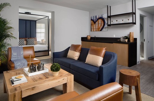 Mid Beach Hotel | Hotel Rendale Miami Beach