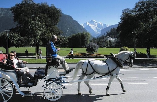 Central Interlaken Apartment | Huge * apartment with 2 bathrooms located in the center of Interlaken