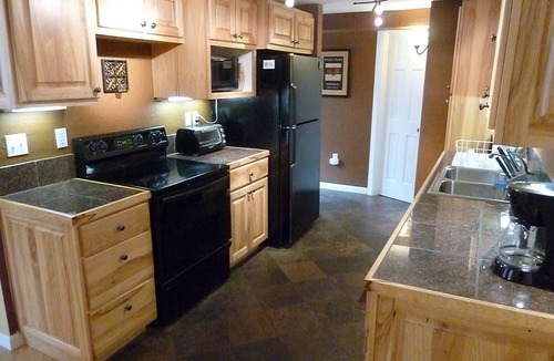 Telluride Condo | In Telluride, Comfortable, 2BR Condo, Hot Tubs, Indoor Pkg, Gas BBQs, 1st Floor.