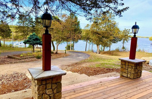 Saint Paul Park Cabin | Island retreat on 15 acres of a national park