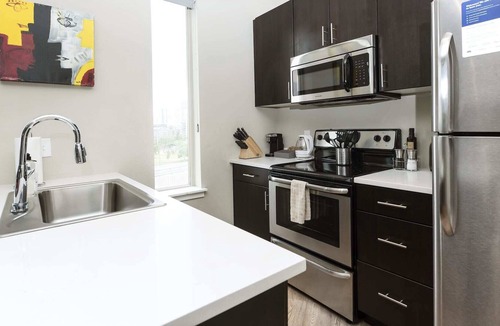 Highland Apartment | Kasa The Comma | Standard 1BD in Denver