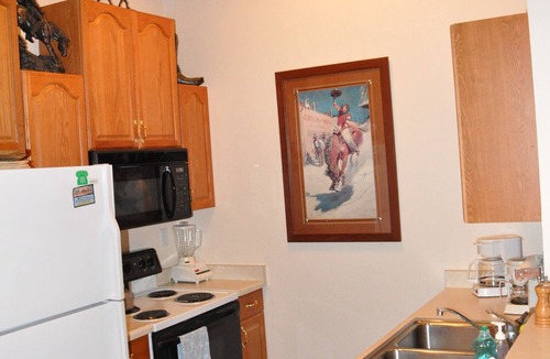 Mountain House Condo | Keystone Key Condo #2975 - Re-Opened for 2024-25 Skiing/Boarding ! Book Now.