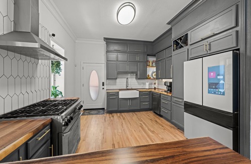 Highland House | La Casa Vallejo - 4BD Highlands Luxury, Sleeps 12 in the HEART of Denver