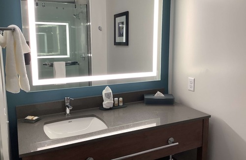 Littleton Hotel | La Quinta Inn & Suites by Wyndham Littleton/Red Rocks