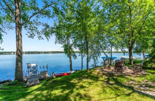Buffalo House | Lake Pulaski Getaway