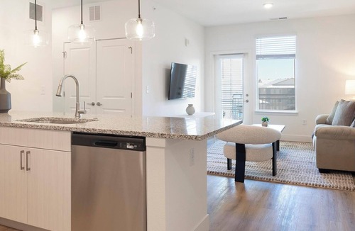Firestone Apartment | Landing | Amazing 1BD, Clubhouse, Gym