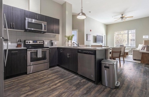 Washington Park West Apartment | Landing | Amazing 2BD, Clubhouse, Gym