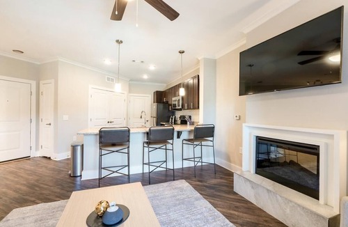 Briargate Apartment | Landing at Crowne at Briargate - 1 Bedroom in Briargate