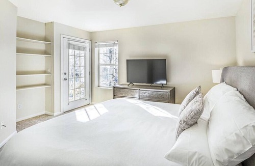 Northeast Colorado Springs Apartment | Landing at The Residences at Falcon North - 1 Bedroom in Downtown Colorado Springs