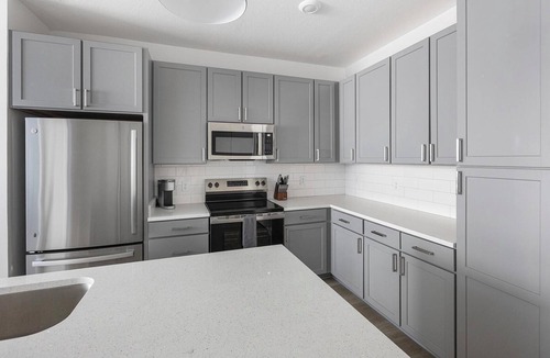 Broomfield Apartment | Landing | Beautiful 2BD, Gym, Yoga Studio