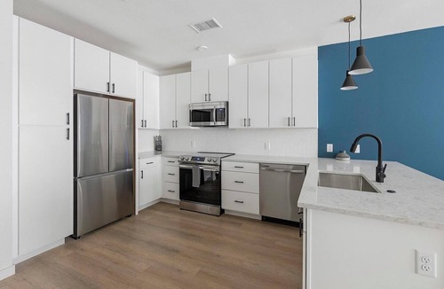 Civic Center Apartment | Landing | Incredible 1BD, Gym, Rooftop Lounge