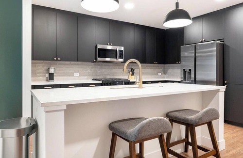 Uptown Apartment | Landing | Incredible 1BD, Rooftop Lounge, Gym