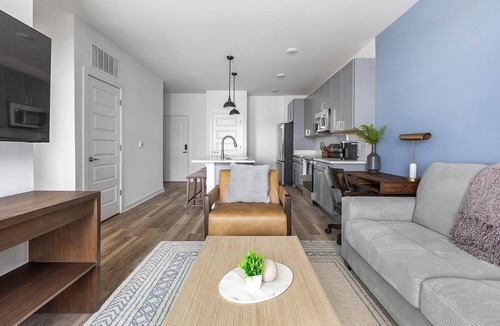 Broomfield Apartment | Landing | Modern 1BD, Clubhouse, Gym