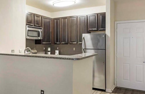Norristown Apartment | Landing | Modern 2BD, Pool, Clubhouse