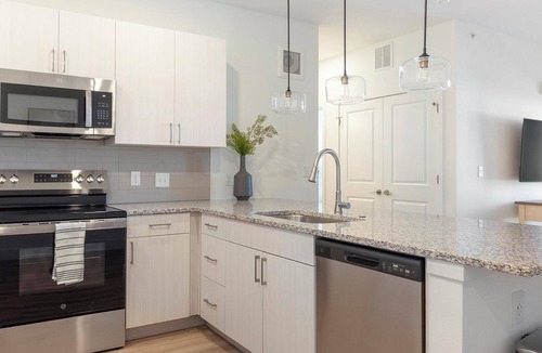 Firestone Apartment | Landing | Spectacular 1BD, Clubhouse, Gym
